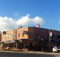 Golden Fleece Hotel - Surfers Gold Coast