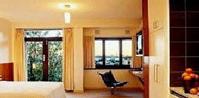 Perth Riverview On Mount Street - Surfers Gold Coast 0