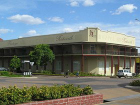 Redearth Boutique Hotel - Surfers Gold Coast 0