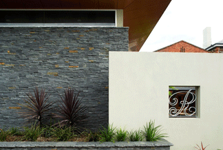 Robin Hood Hotel - Surfers Gold Coast