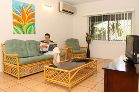 Cairns Reef Apartments And Motels - Surfers Gold Coast 3