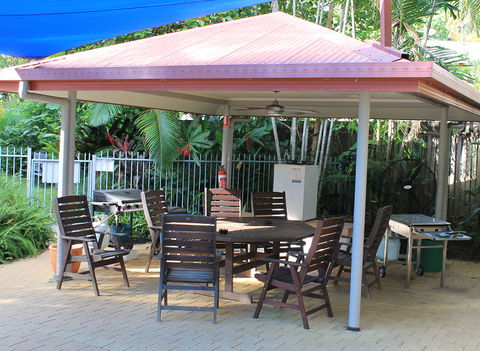 Cairns Reef Apartments And Motels - Surfers Gold Coast 6