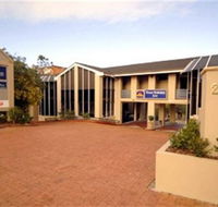 Twin Towers Inn - Surfers Gold Coast
