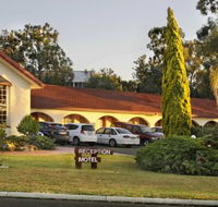 McNevins Warwick Motel amp Gunyah Restaurant - Surfers Gold Coast