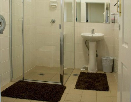 Glebe Village Backpackers - Surfers Gold Coast 3