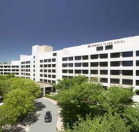 Crowne Plaza Canberra - Surfers Gold Coast