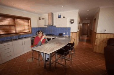 Ceduna Shelly Beach Caravan Park Cabins - thumb 1