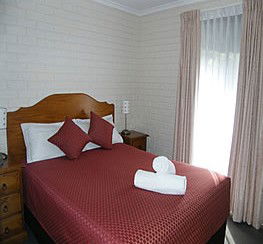 Capri Apartments - Surfers Gold Coast 1