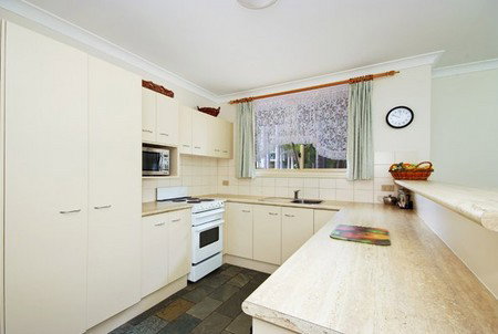 Beaches Serviced Apartments - Surfers Gold Coast 1