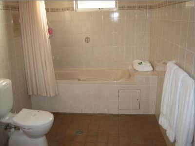 Templers Mill Motel - Surfers Gold Coast 1