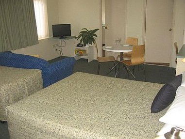 Paramount Motel And Serviced Apartments - Surfers Gold Coast 2