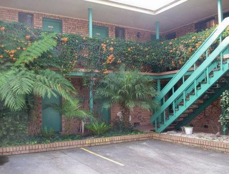 Sussex Inlet Motel - Surfers Gold Coast 1
