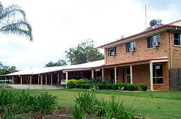 Copper Country Motor Inn - Surfers Gold Coast 0
