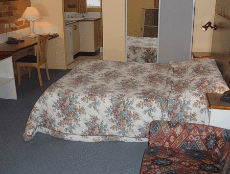 Copper Country Motor Inn - Surfers Gold Coast 2