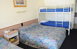 Fox Glenn Motor Inn - Surfers Gold Coast 3