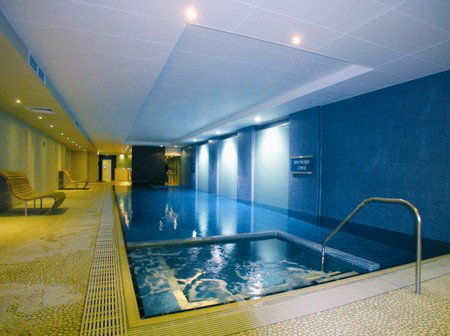 Oaks Plaza Pier - Surfers Gold Coast 0