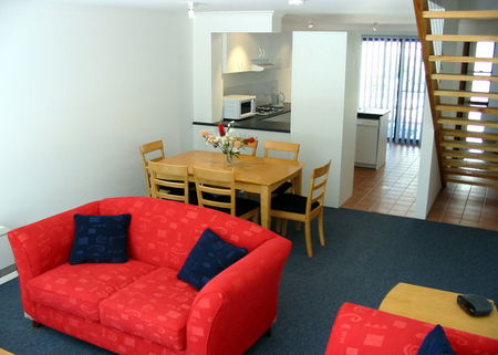 Avoca Beach Heritage Villas - Surfers Gold Coast 2