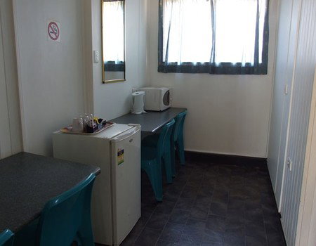 Cool Palms Motel - Surfers Gold Coast 0