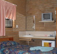 Ascot Budget Inn - Surfers Gold Coast
