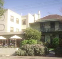 Magnolia Court Boutique Hotel - Surfers Gold Coast