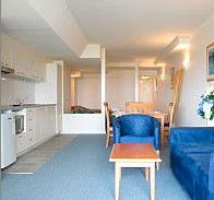 The Entrance Waldorf Apartments - Surfers Gold Coast 3