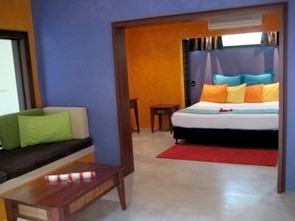 Pink Flamingo Resort - Surfers Gold Coast 2