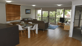 Sanctuary Beach Resort - Surfers Gold Coast