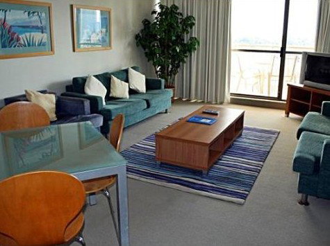 Spectrum Apartments - Surfers Gold Coast 1