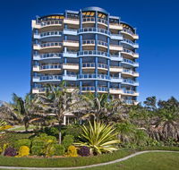Beaches International - Surfers Gold Coast