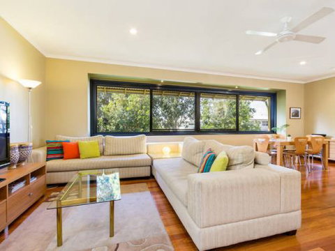 Short Stay Network - Surfers Gold Coast 0