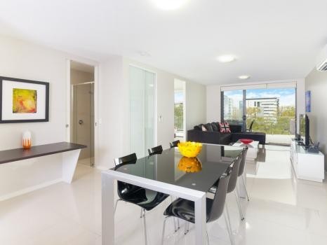 Short Stay Network - Surfers Gold Coast 6