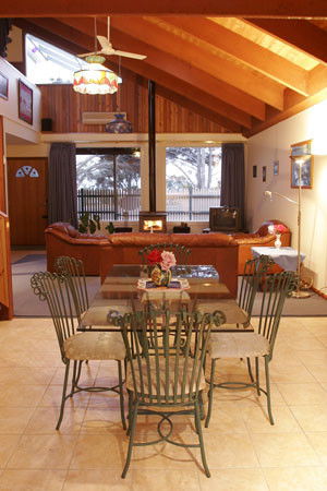 Black Dolphin Luxury Accommodation - Surfers Gold Coast 4