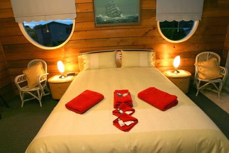 Black Dolphin Luxury Accommodation - Surfers Gold Coast 5