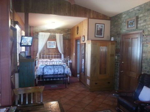 Eagle Foundry B & B - Surfers Gold Coast 4