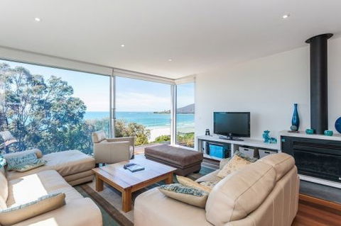 Lorne Holiday Stays - Surfers Gold Coast 1