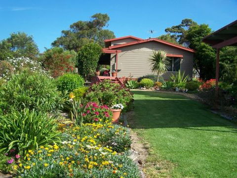 Monaro Cottage - Surfers Gold Coast 1