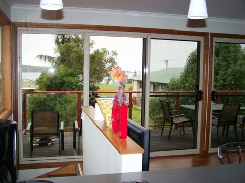 Monaro Cottage - Surfers Gold Coast 8