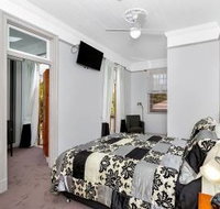 Cumquat House - Surfers Gold Coast