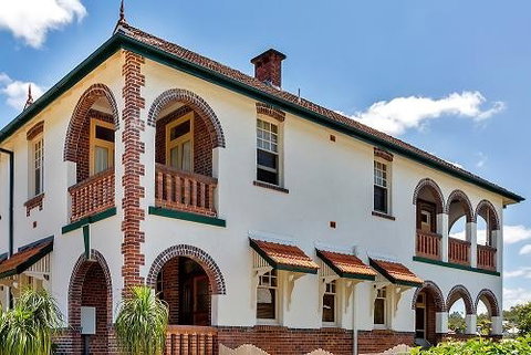 Cumquat House - Surfers Gold Coast 1