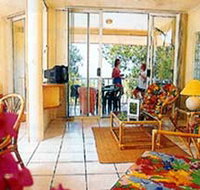 Golden Sands Beachfront Resort - Surfers Gold Coast
