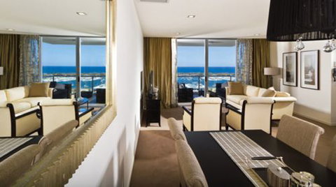Victoria Towers - Surfers Gold Coast 4