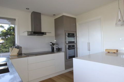 Bay Of Fires Beach House - Surfers Gold Coast 2
