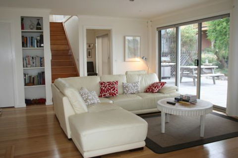 Bay Of Fires Beach House - Surfers Gold Coast 3