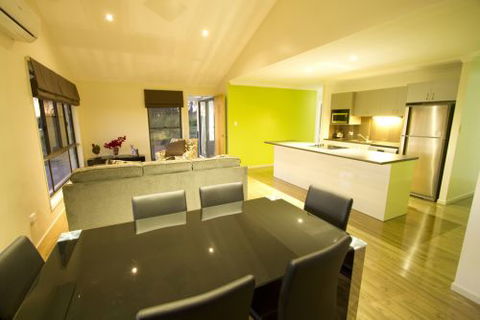Stockton Rise Country Retreat - Surfers Gold Coast 2