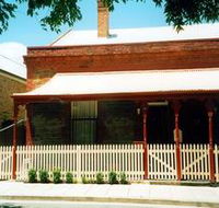 Adelaide Parklands City Townhouse - Surfers Gold Coast