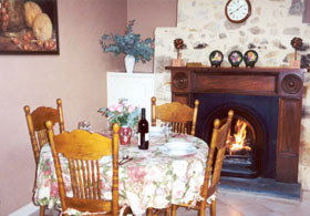 Burdett's Waratah Cottage - Surfers Gold Coast 0