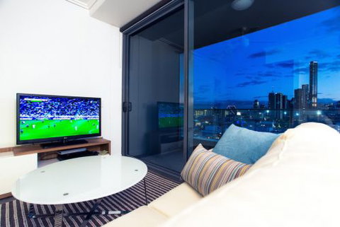 M & A Apartments - Surfers Gold Coast 1