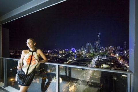 M & A Apartments - Surfers Gold Coast 3