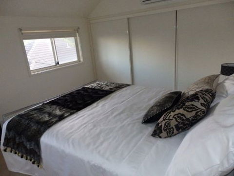 CENTREPOINT UNITS - HEIDELBERG - Surfers Gold Coast 2