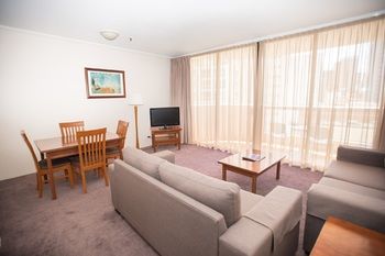 Waldorf Sydney Serviced Apartments - Surfers Gold Coast 8